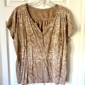 Creamy tan floral Sonoma top